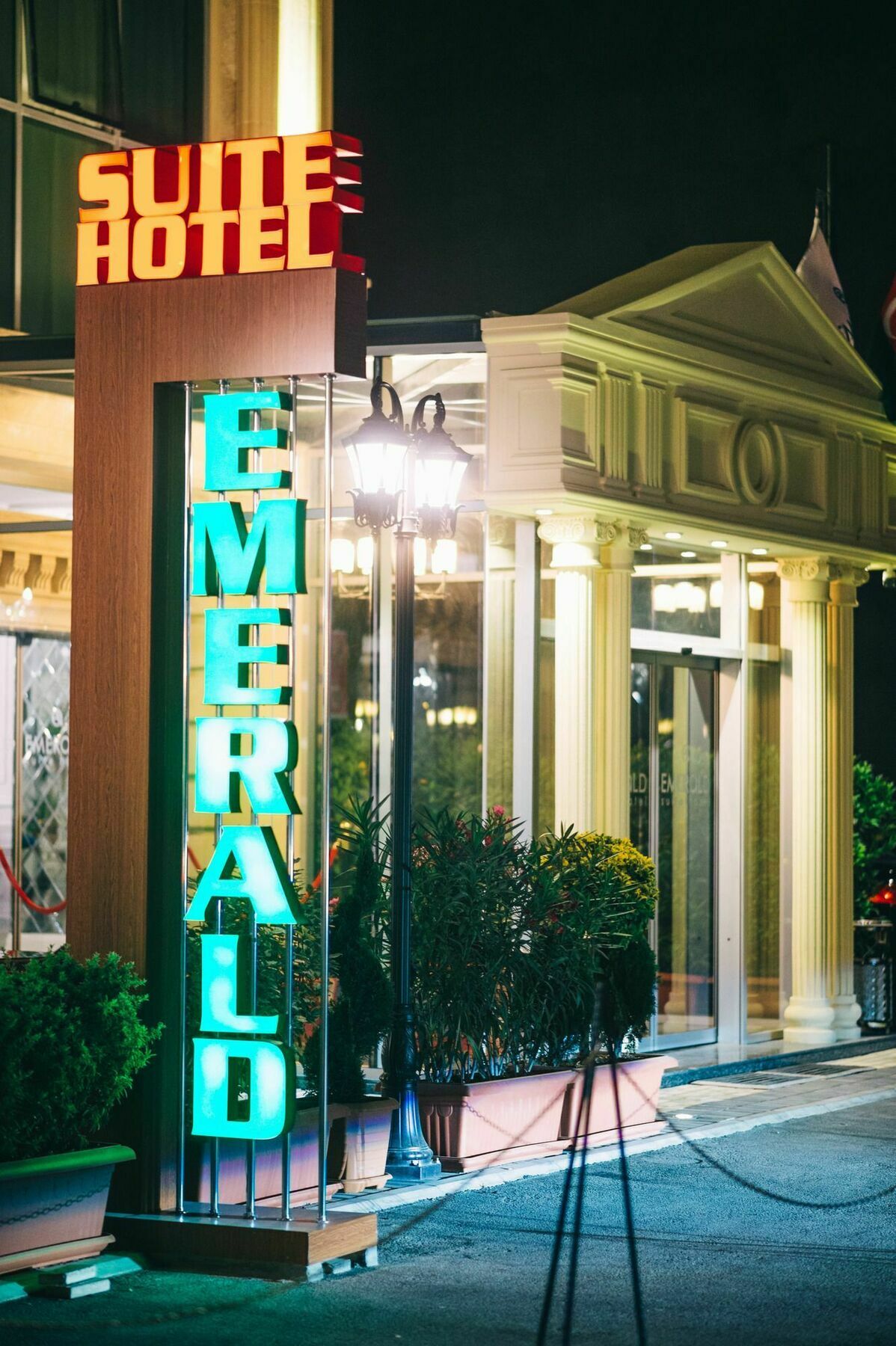 Hotel Emerald